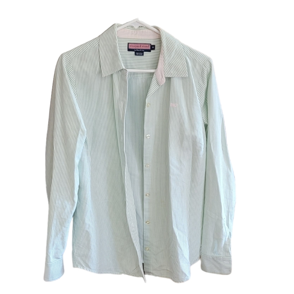 Vineyard Vines Women's Light Blue and White Striped Button-Down Shirt
